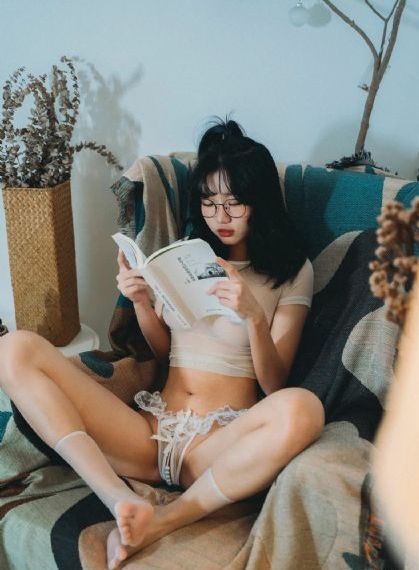 三男一女做爰免费视频